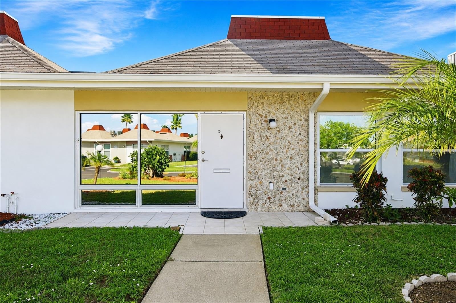 4344 TAHITIAN GARDENS Circle – photo 1