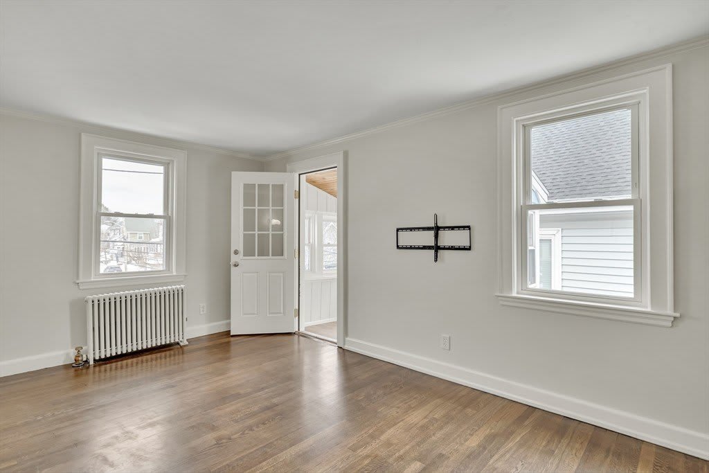 19 Fairview Ave – photo 4