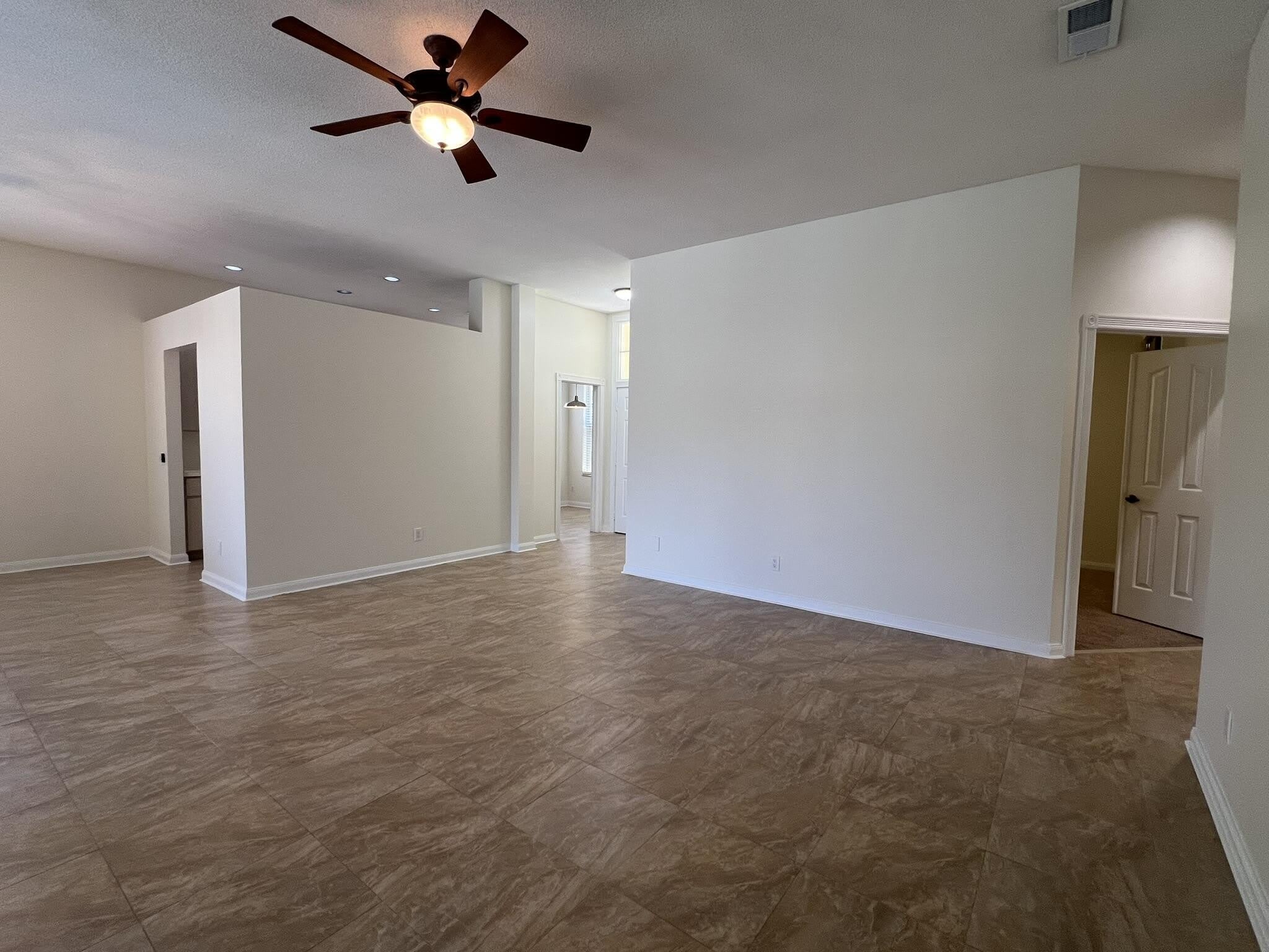 244 Hampton Place – photo 5