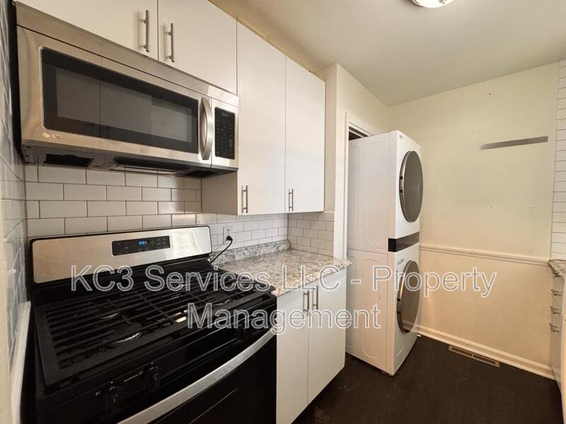 11108 Bennington Ave – photo 4