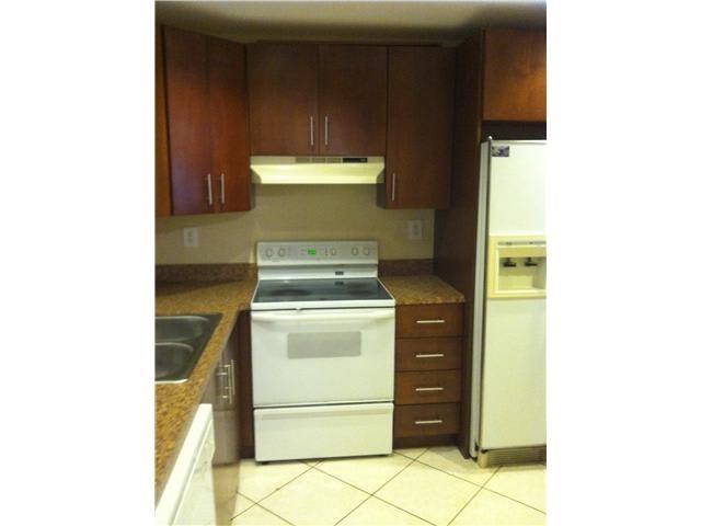 3029 Riverside Drive – photo 2