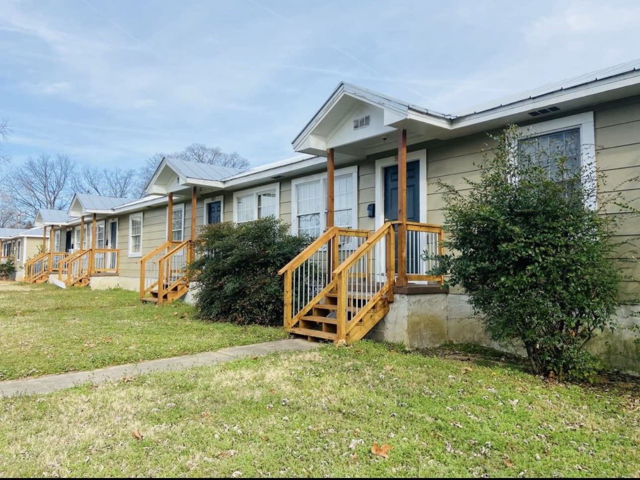 4008 35Th Avenue North 4008 – photo 1