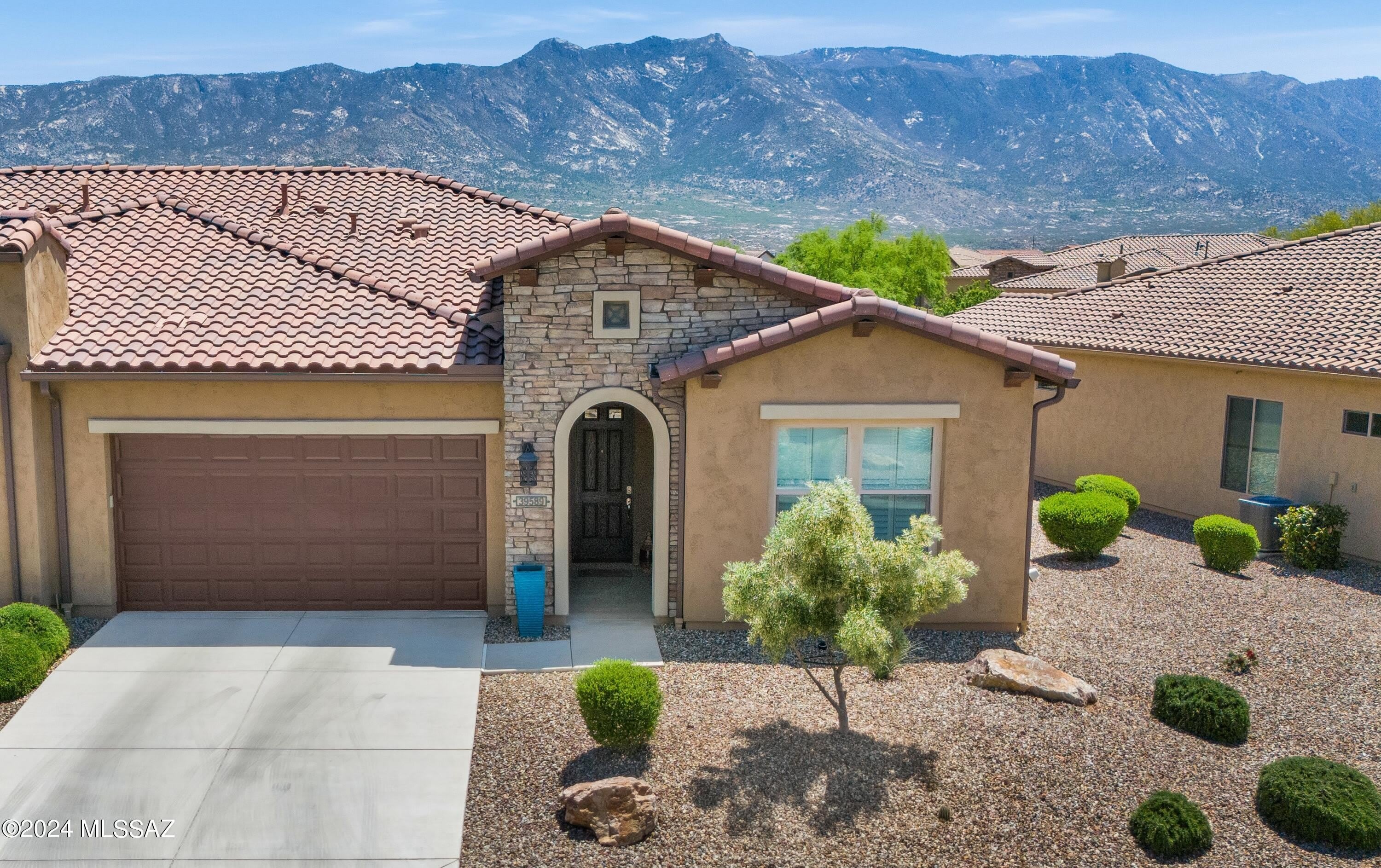 39589 S Summerwood Drive – photo 2