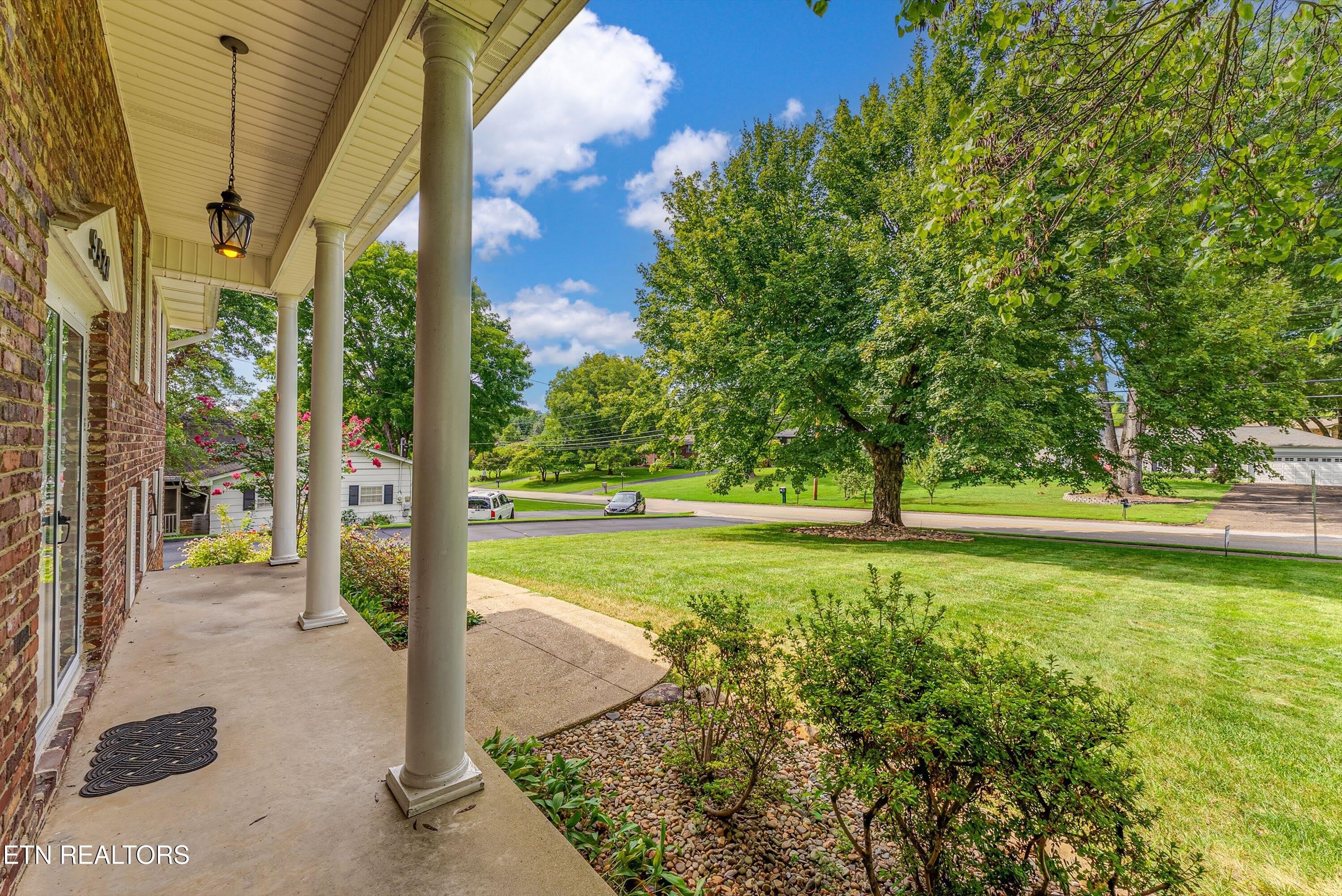 9528 Gulf Park Drive – photo 5