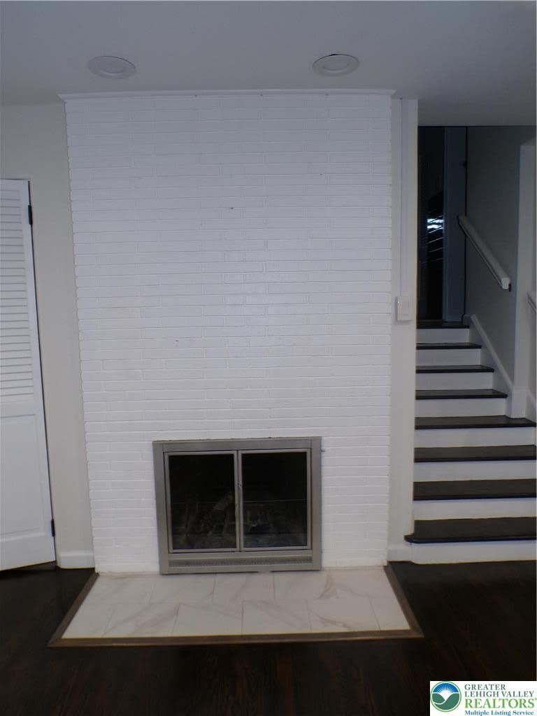 2440 W Livingston Street – photo 4