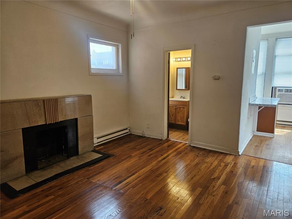 5667 Waterman Boulevard – photo 2