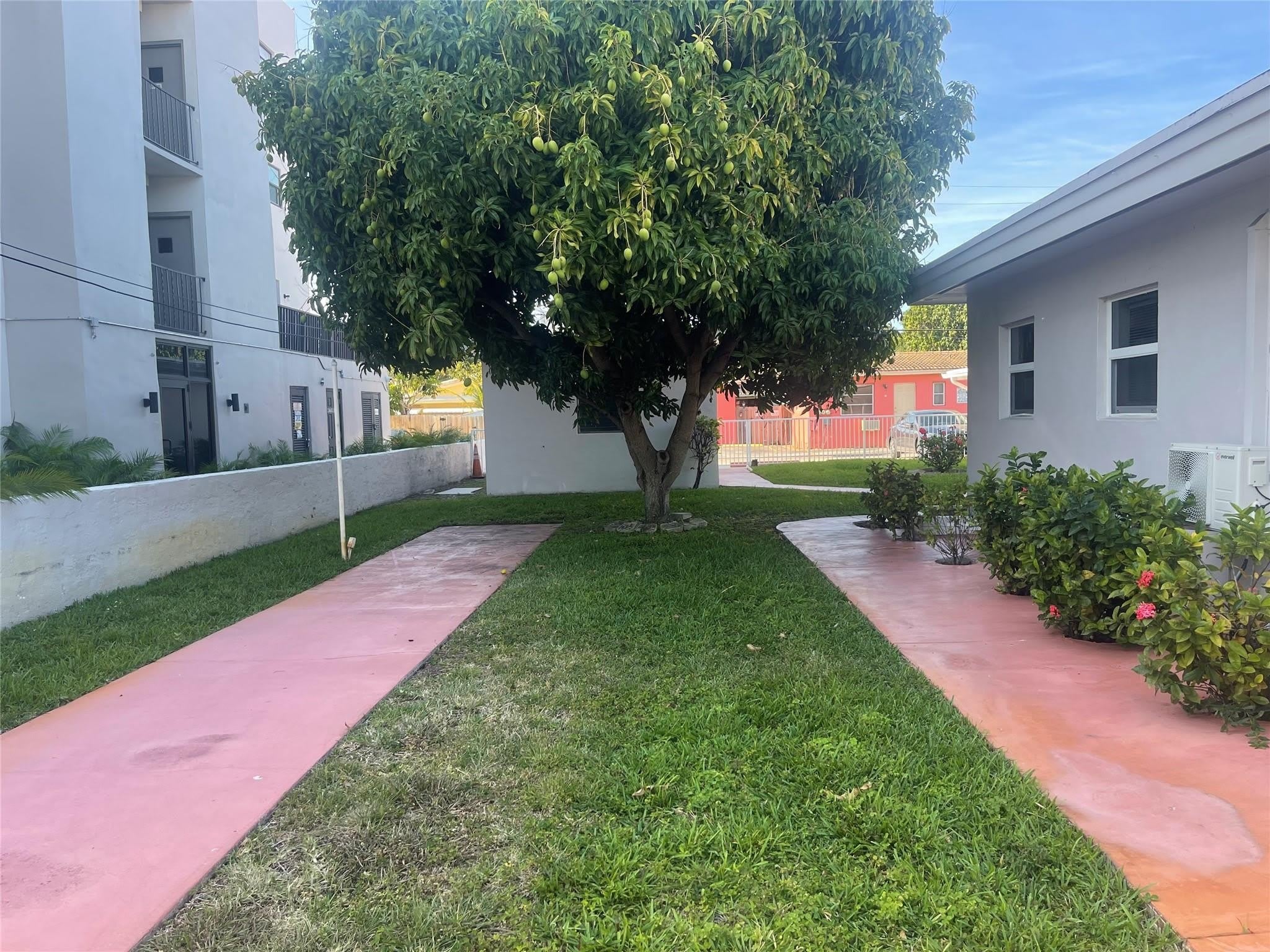 1727 DEWEY Street – photo 3