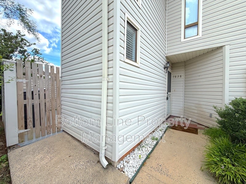 7838 Hummingbird Ln – photo 2