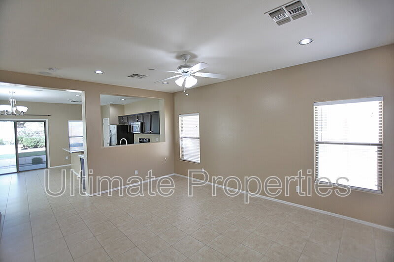 17010 N 184th Ln – photo 3