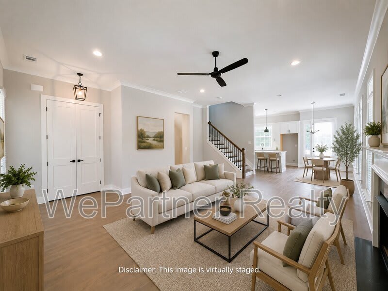 1085 Adam Circle – photo 3