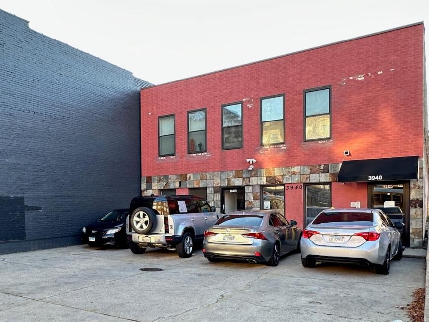3938 Pulaski – photo 1