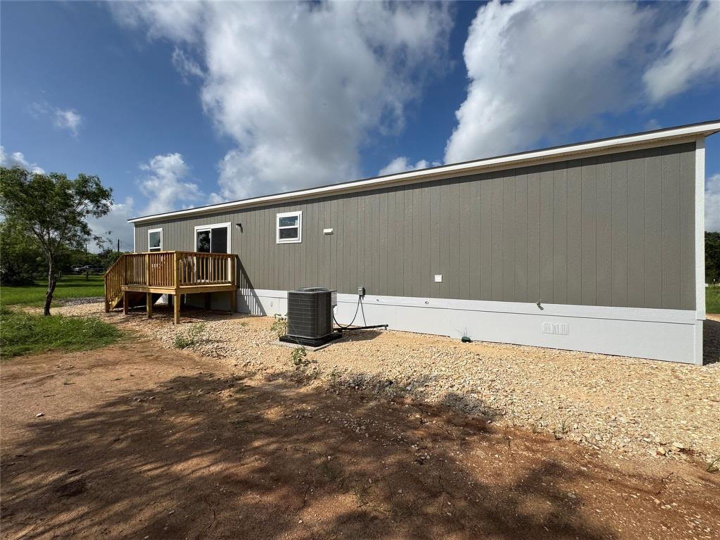 BRAND NEW DOUBLE-WIDE MANUFACTURED HOME ON OVER 1 ACRE! – photo 4