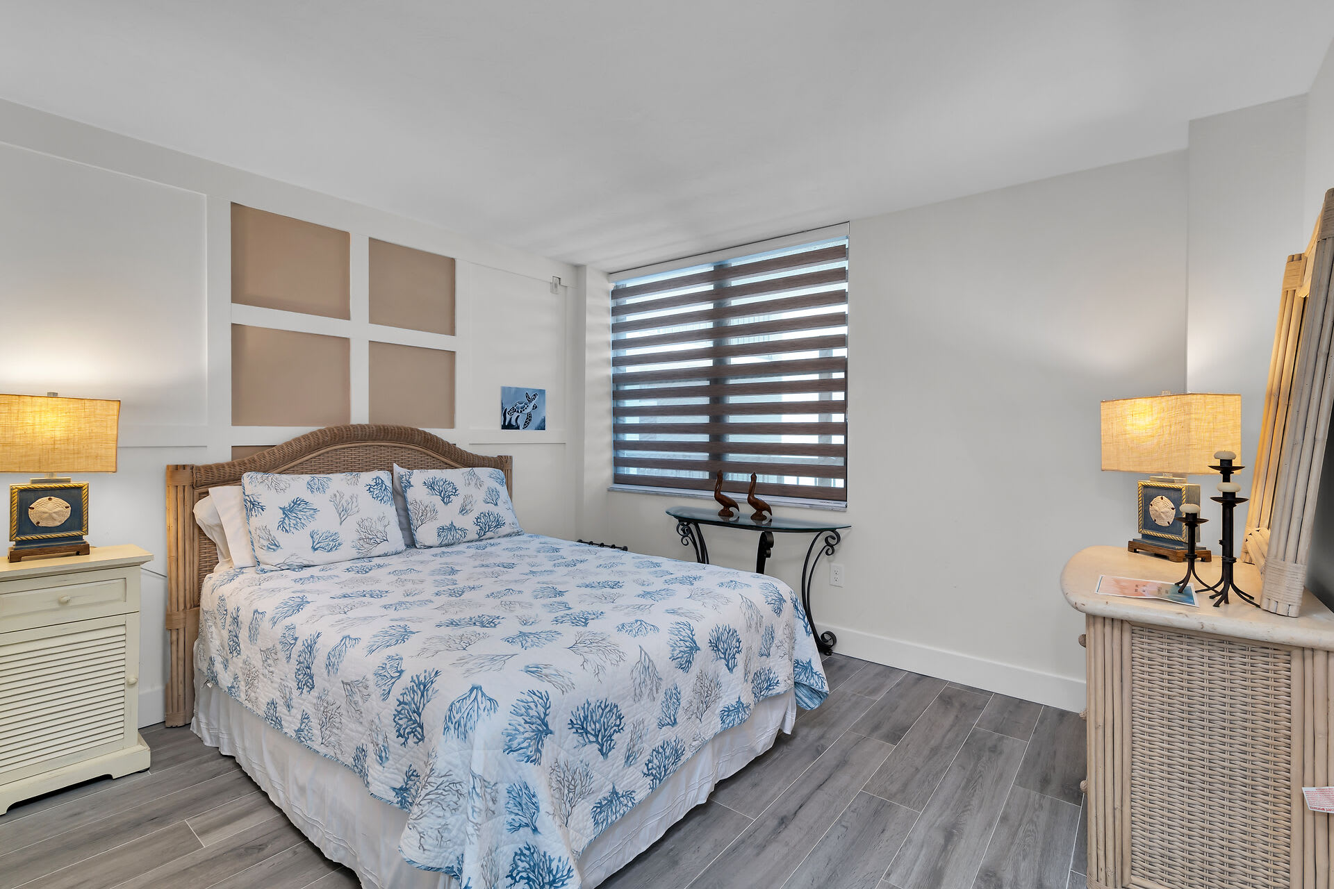 591 Seaview Ct – photo 3