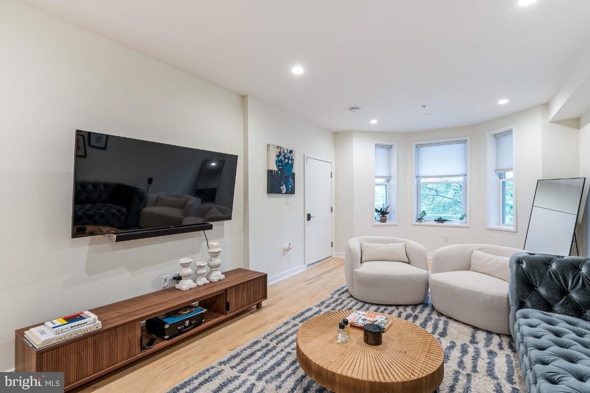 731 FAIRMONT Street NW – photo 4