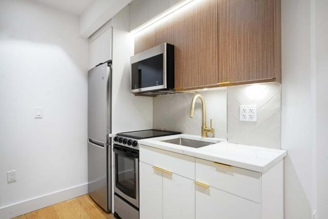 322 East 93rd Street – photo 3