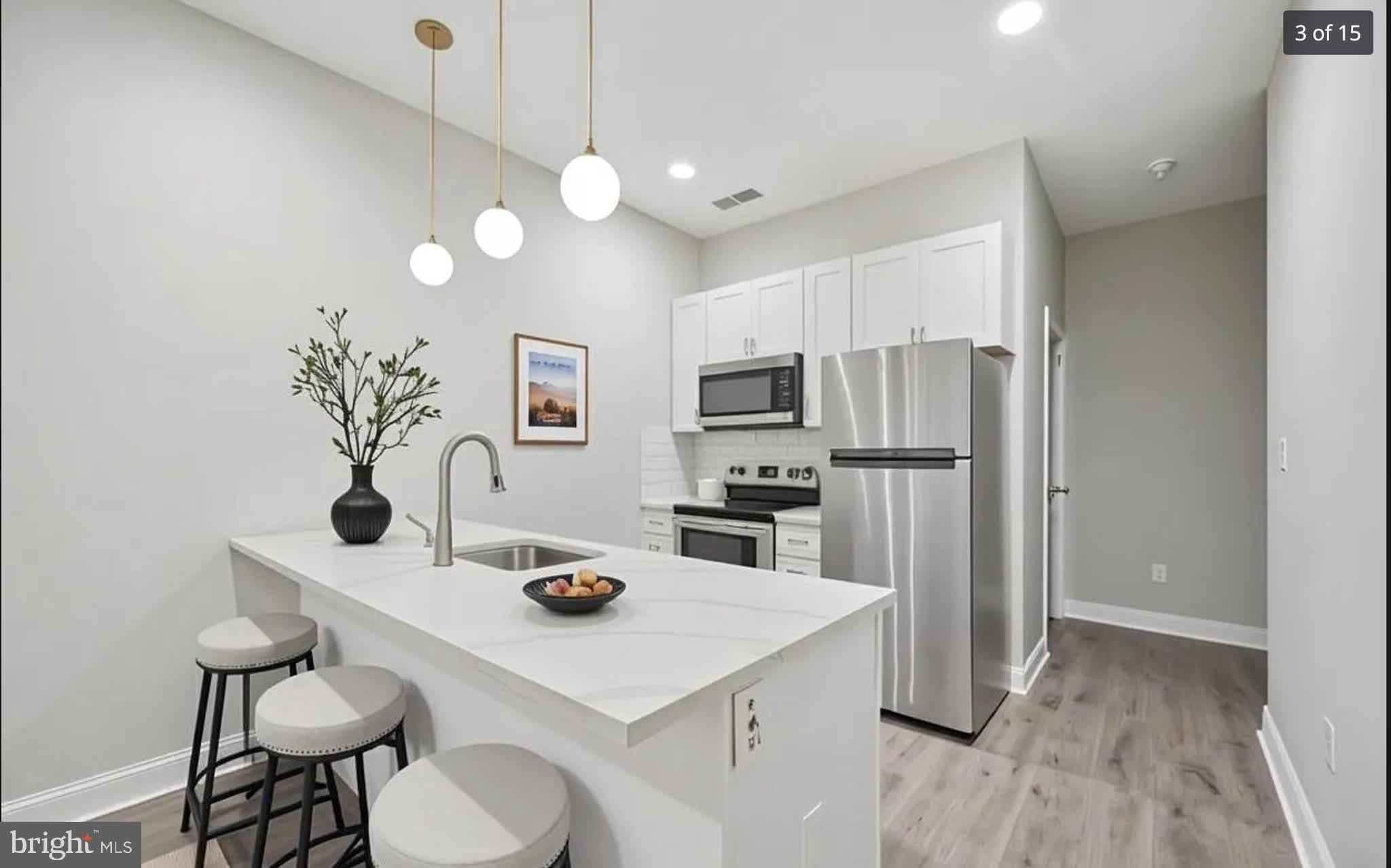1236 W AIRDRIE Street – photo 2