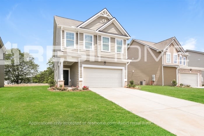 208 Buxton Avenue – photo 1