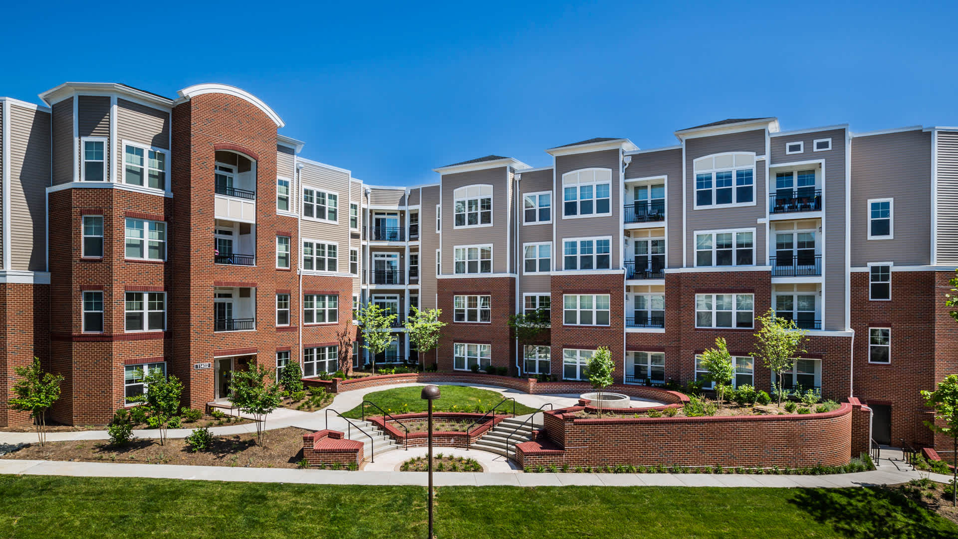 Radiant Fairfax Ridge Apartments – photo 1