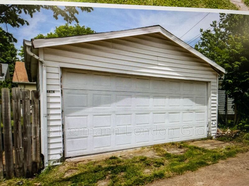 4424 Dewey Avenue – photo 3