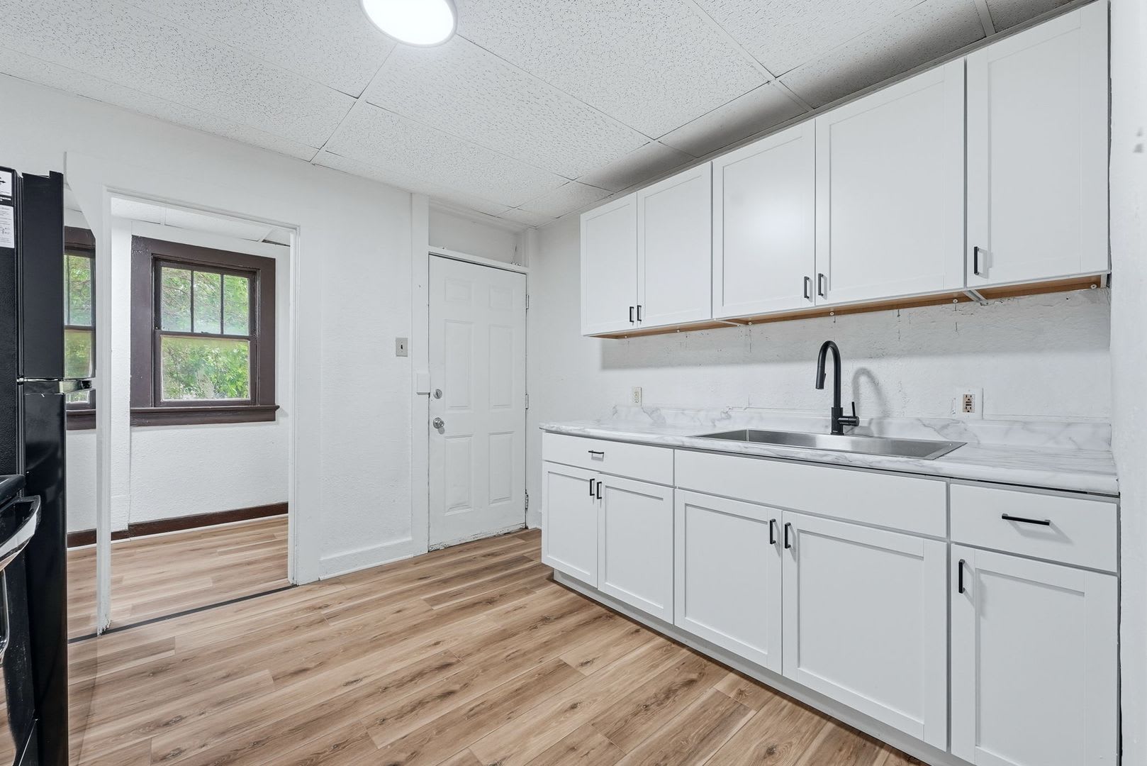 Freshly Updated 3BR Home – photo 4