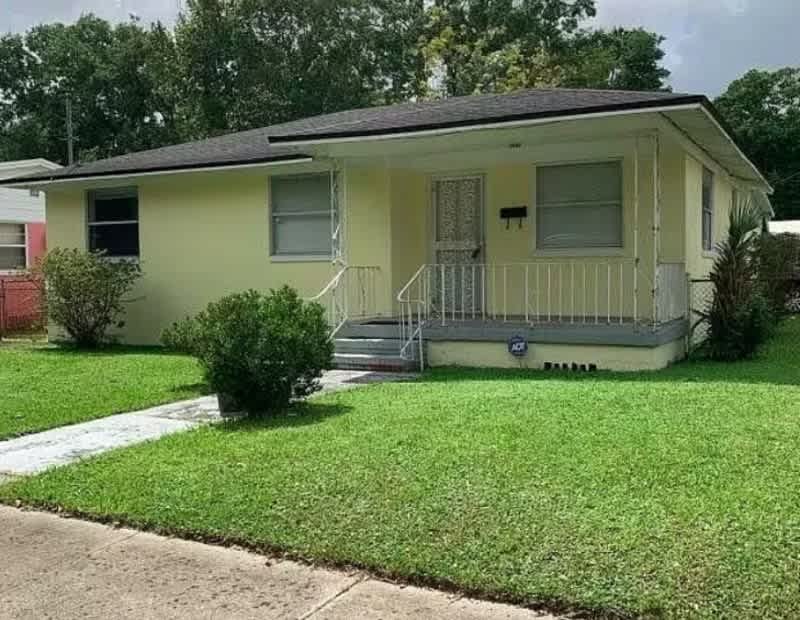 1728 Grunthal Street – photo 1