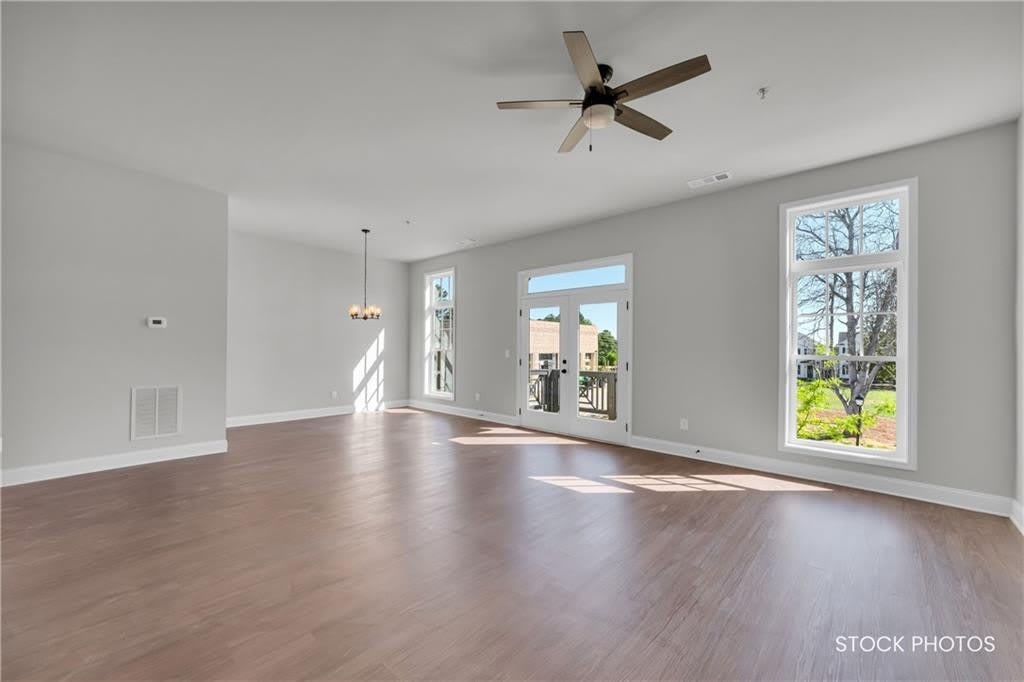 1048 Homestead Way Street – photo 4