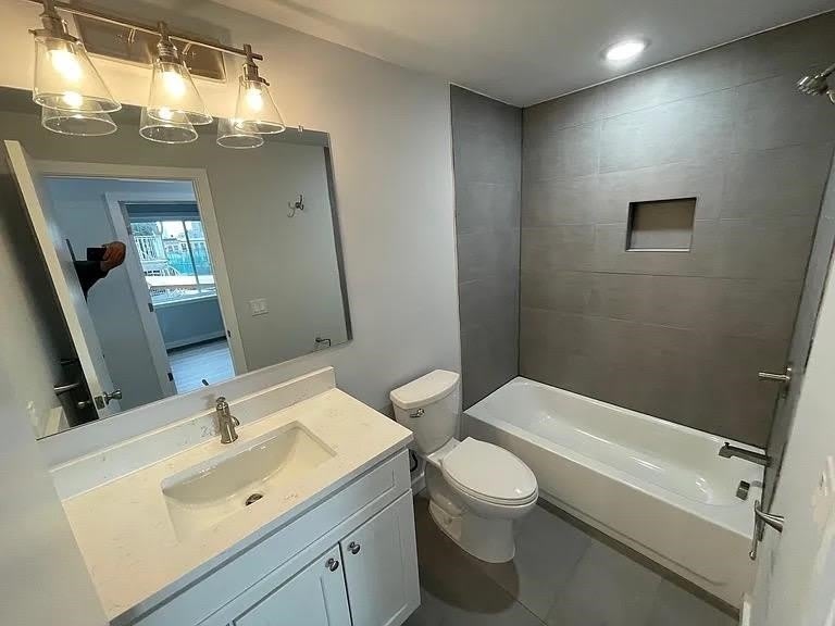 566 57TH ST – photo 5