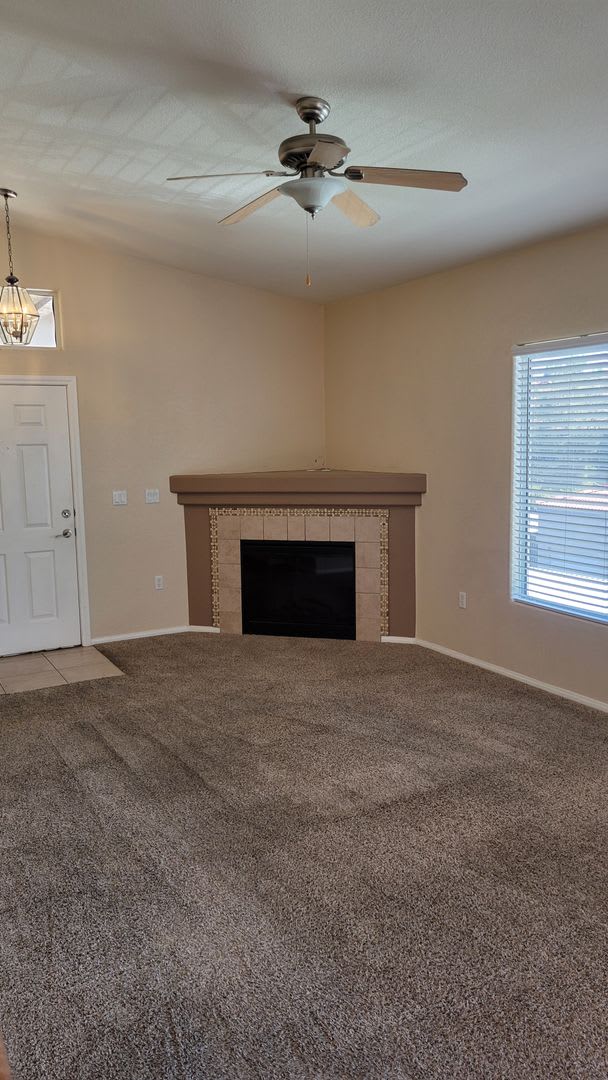 "Coming Soon" Cliff Shadows 2bed 2bath detached 1 car – photo 3