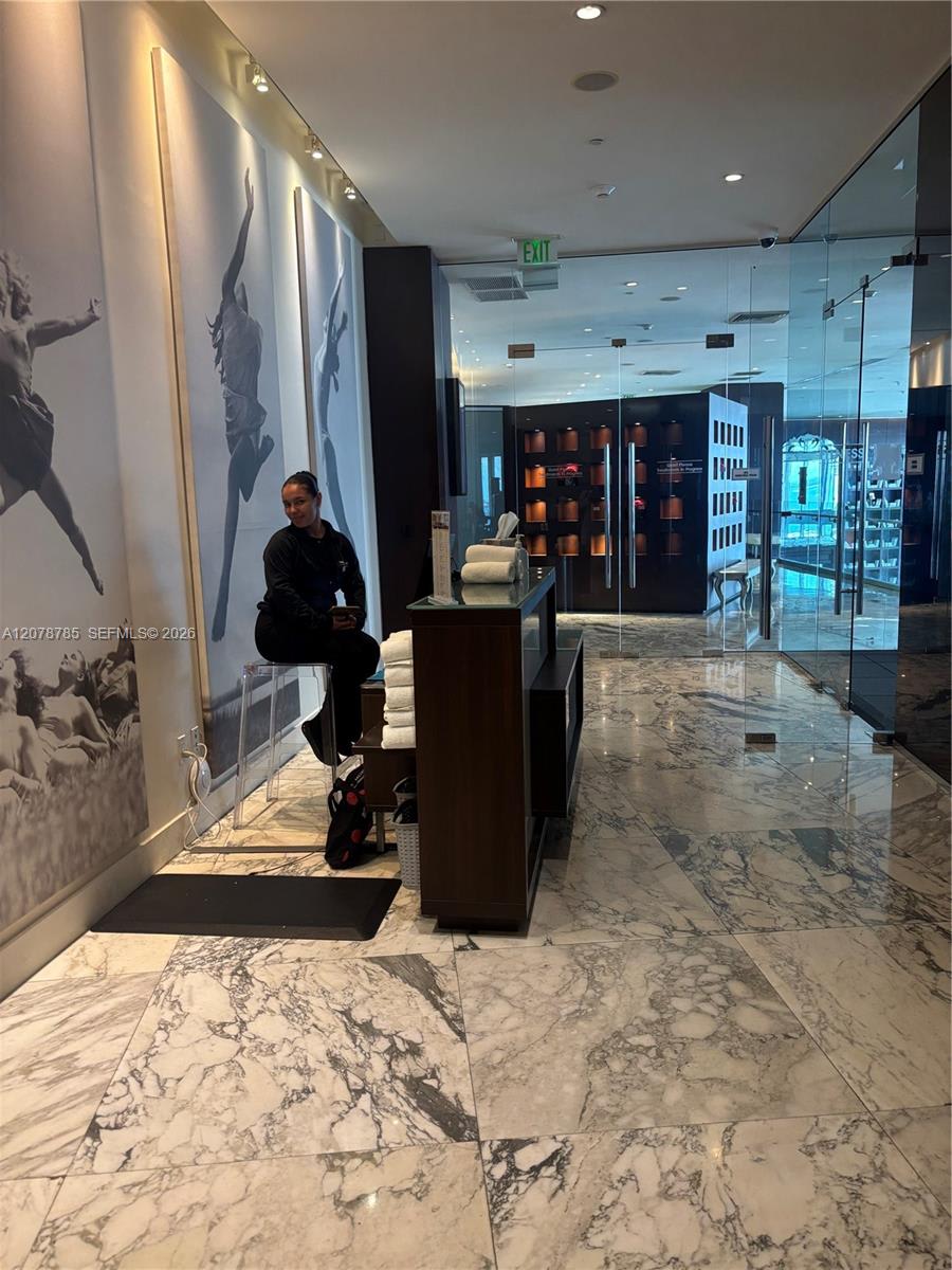 475 Brickell Avenue – photo 5
