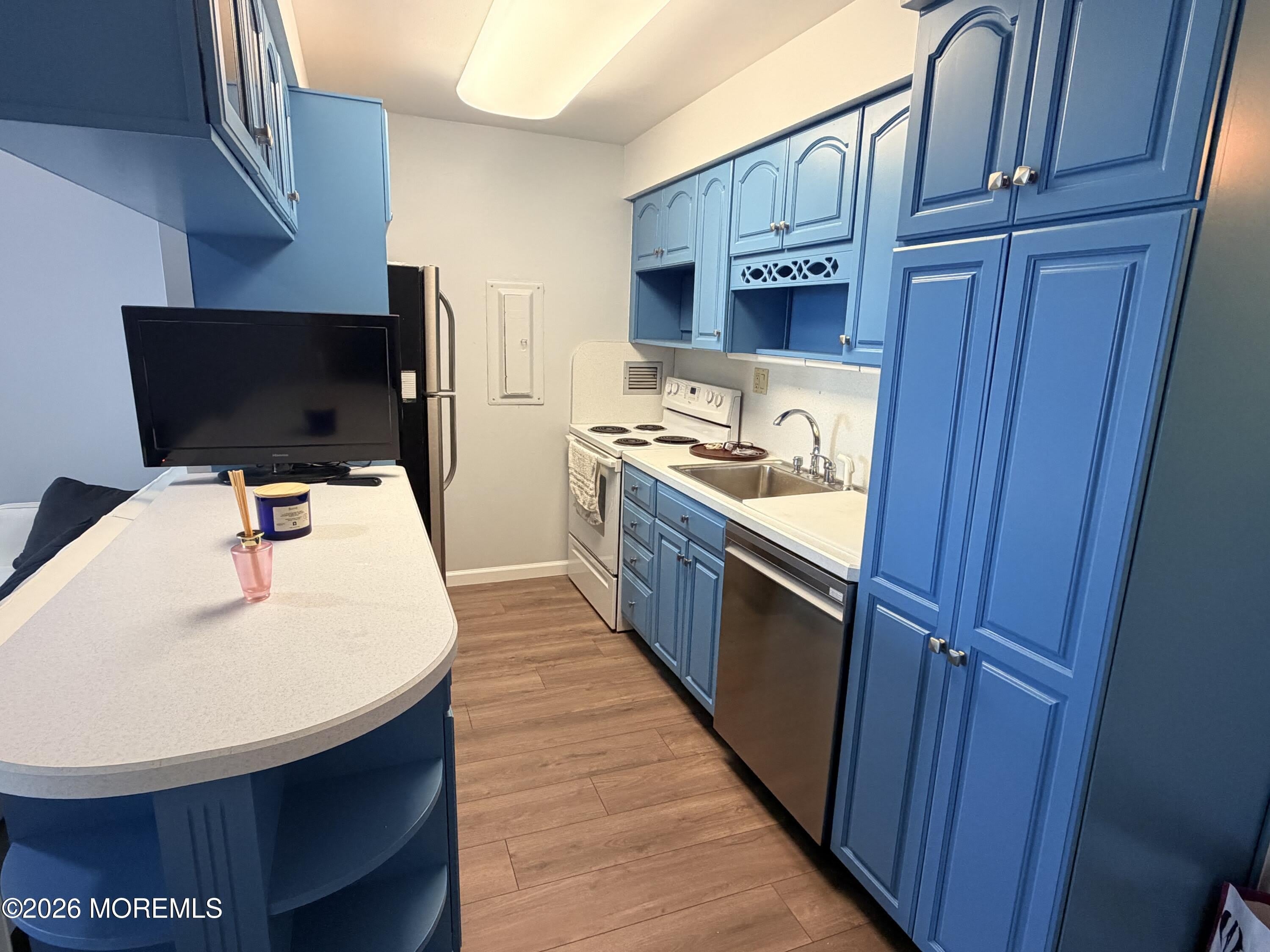 480 Ocean Avenue – photo 4
