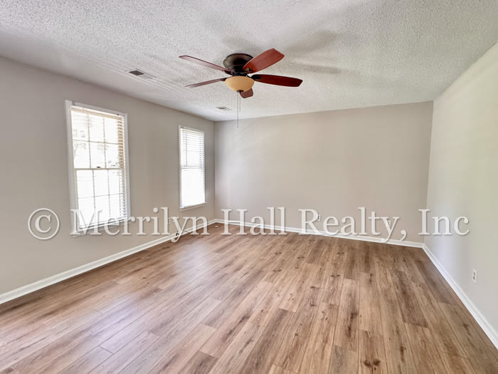 103 Riverwalk Court – photo 3
