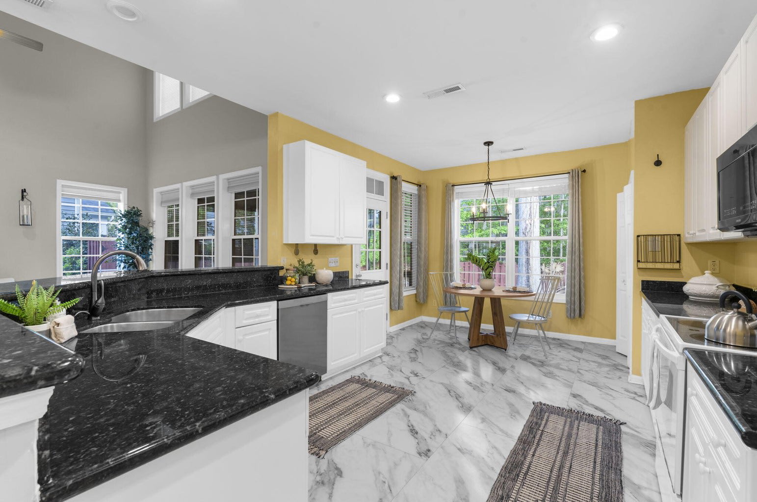 9406 Ayscough Road – photo 3