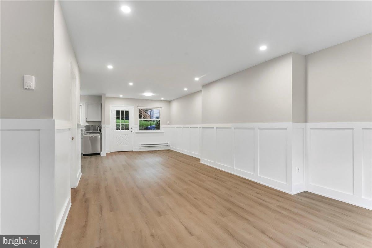 372 WELLS Terrace – photo 5