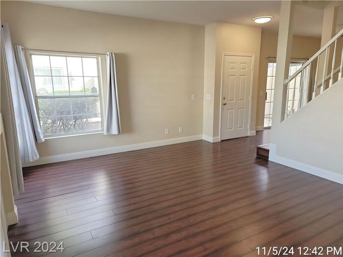 2605 Glen Green Avenue – photo 5