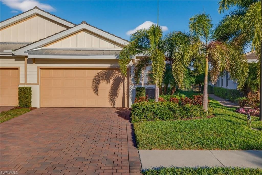 14567 Edgewater Cir – photo 1