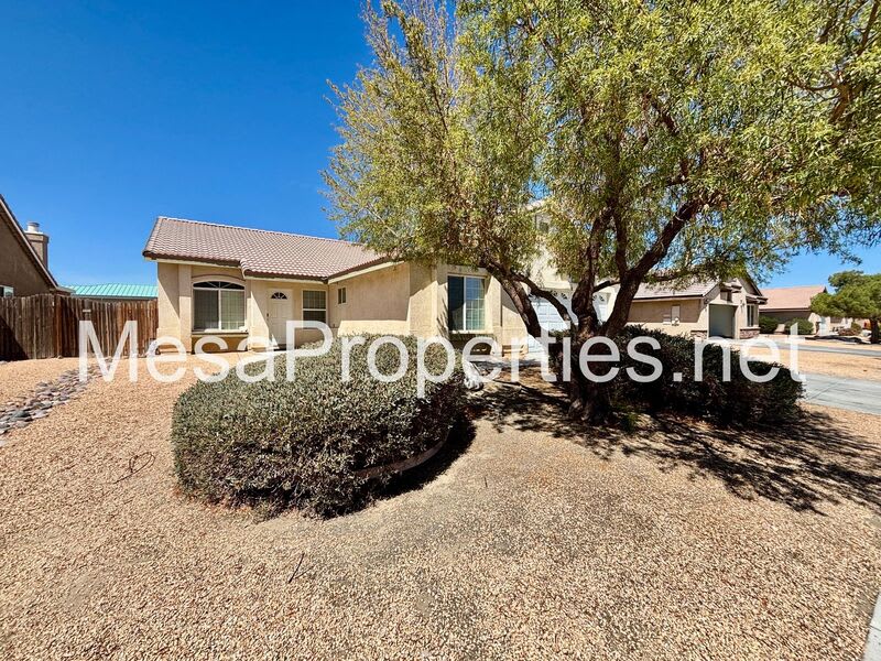 15976 Elkins St. – photo 3