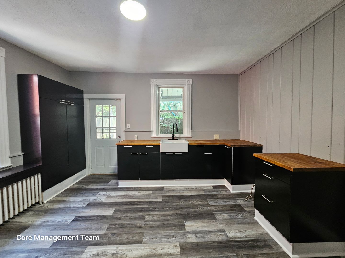 Update 2 Bedroom House For Rent – photo 1