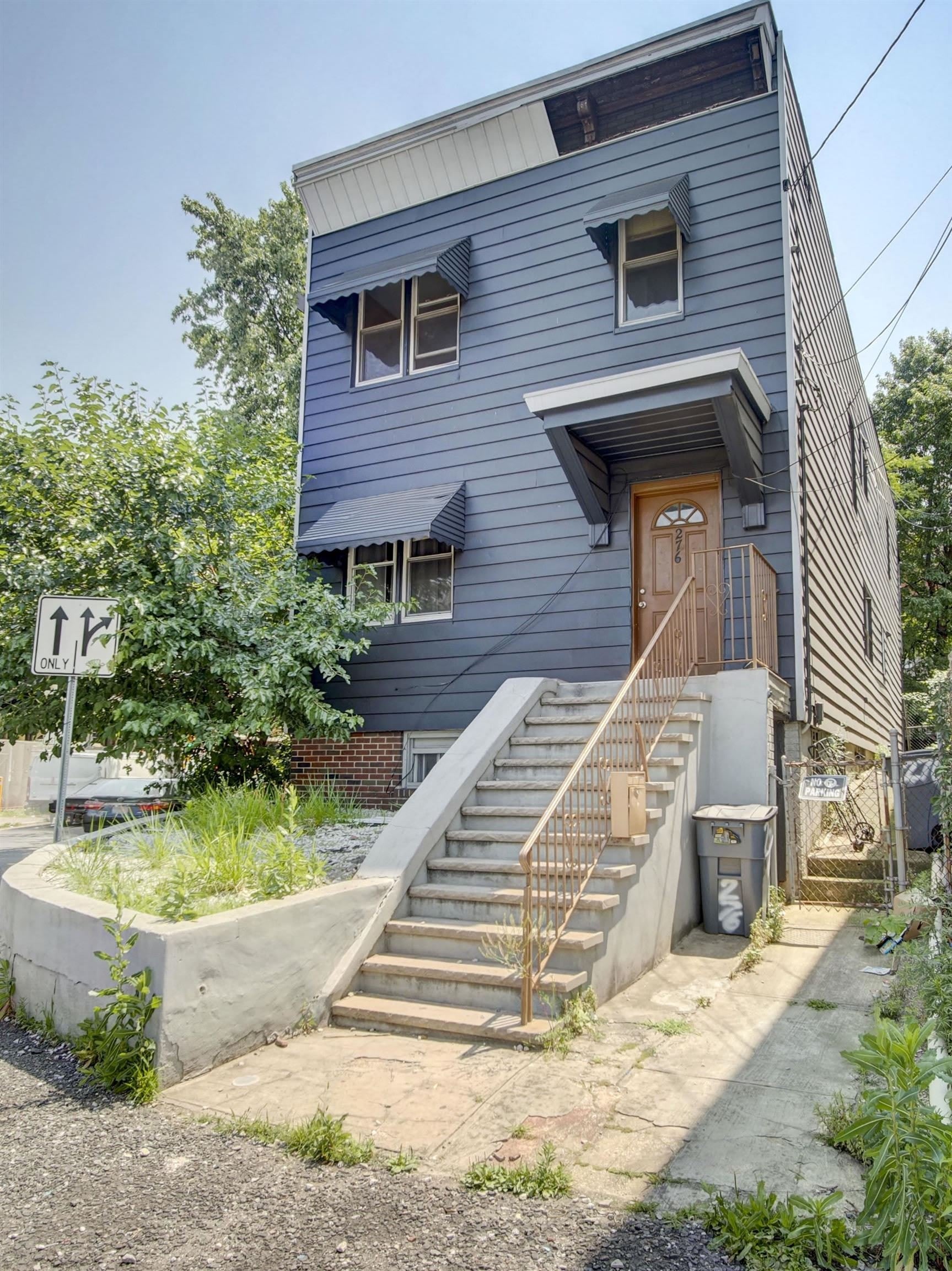 276 VAN WAGENEN AVE – photo 1