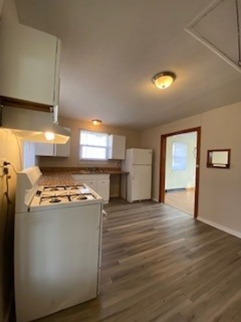 2 Bedroom Home in South Bend! – photo 5