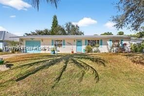 1261 SE Mendavia Ave – photo 1