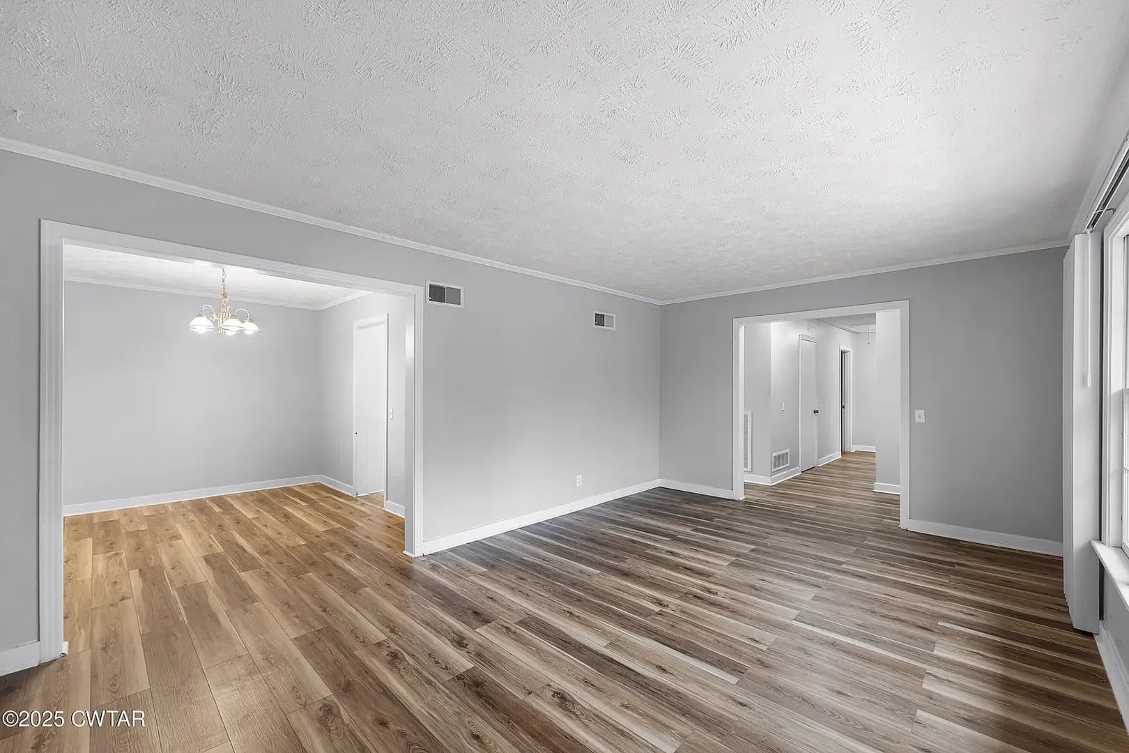 105 Montclair – photo 5