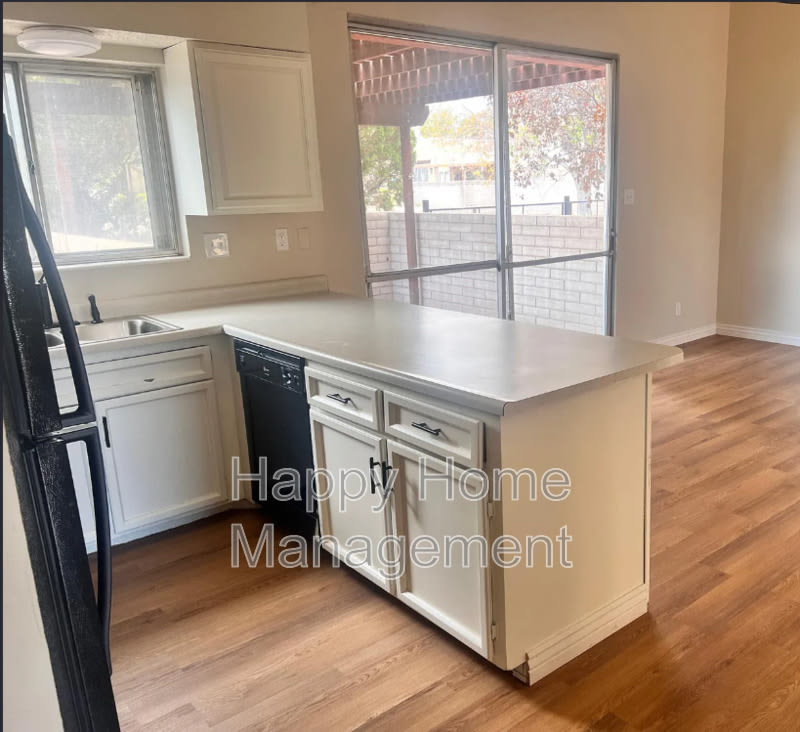 1355 Rio Rancho Dr SE – photo 3