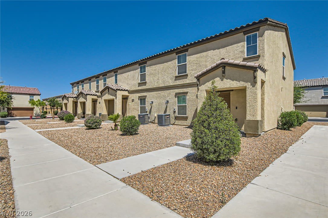 5109 STEEP CLIFFS Avenue – photo 1