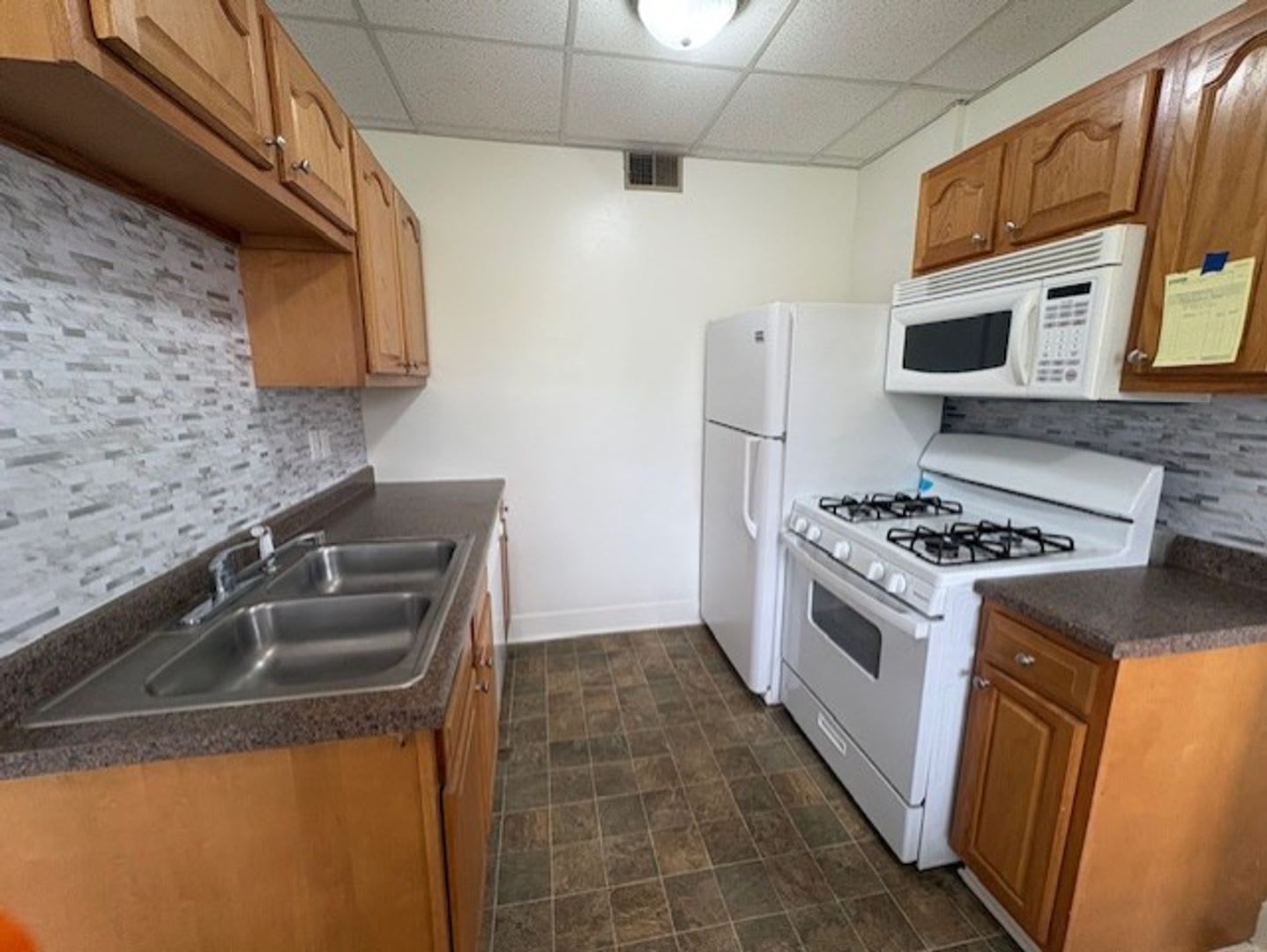 Updated 1BR Apartment Near Downtown Akron with Brand-New Bathroom – photo 5