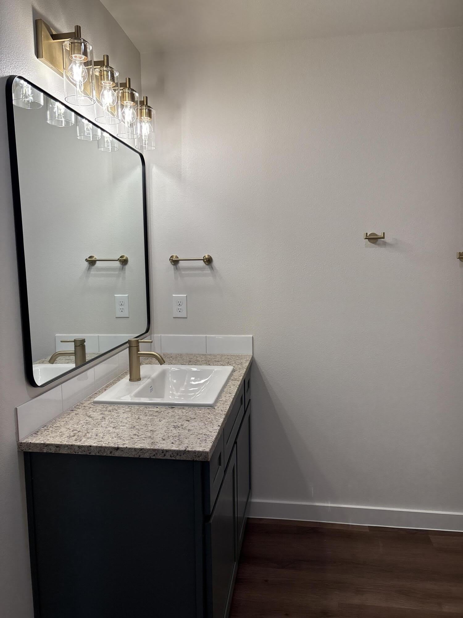 2143 Langford Avenue – photo 5