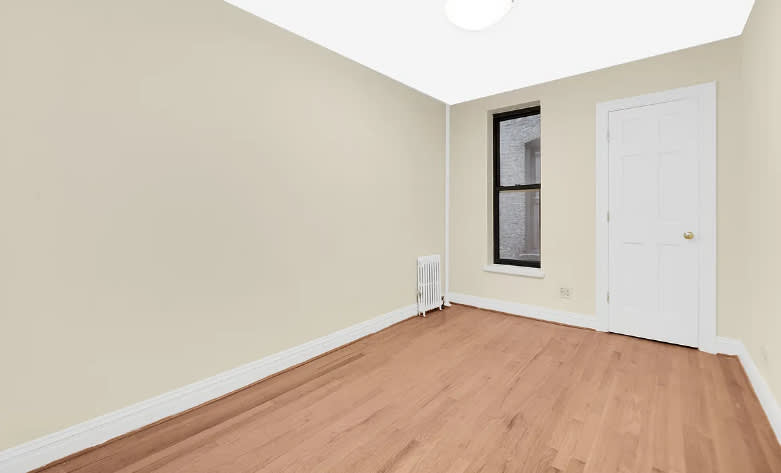 406 E 63rd St – photo 3