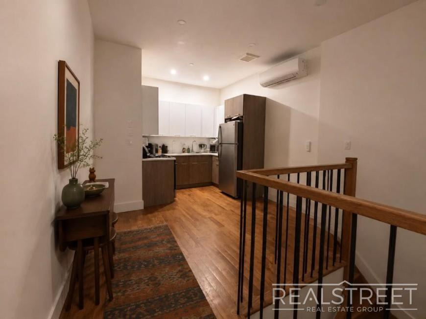695 Dekalb Avenue – photo 3