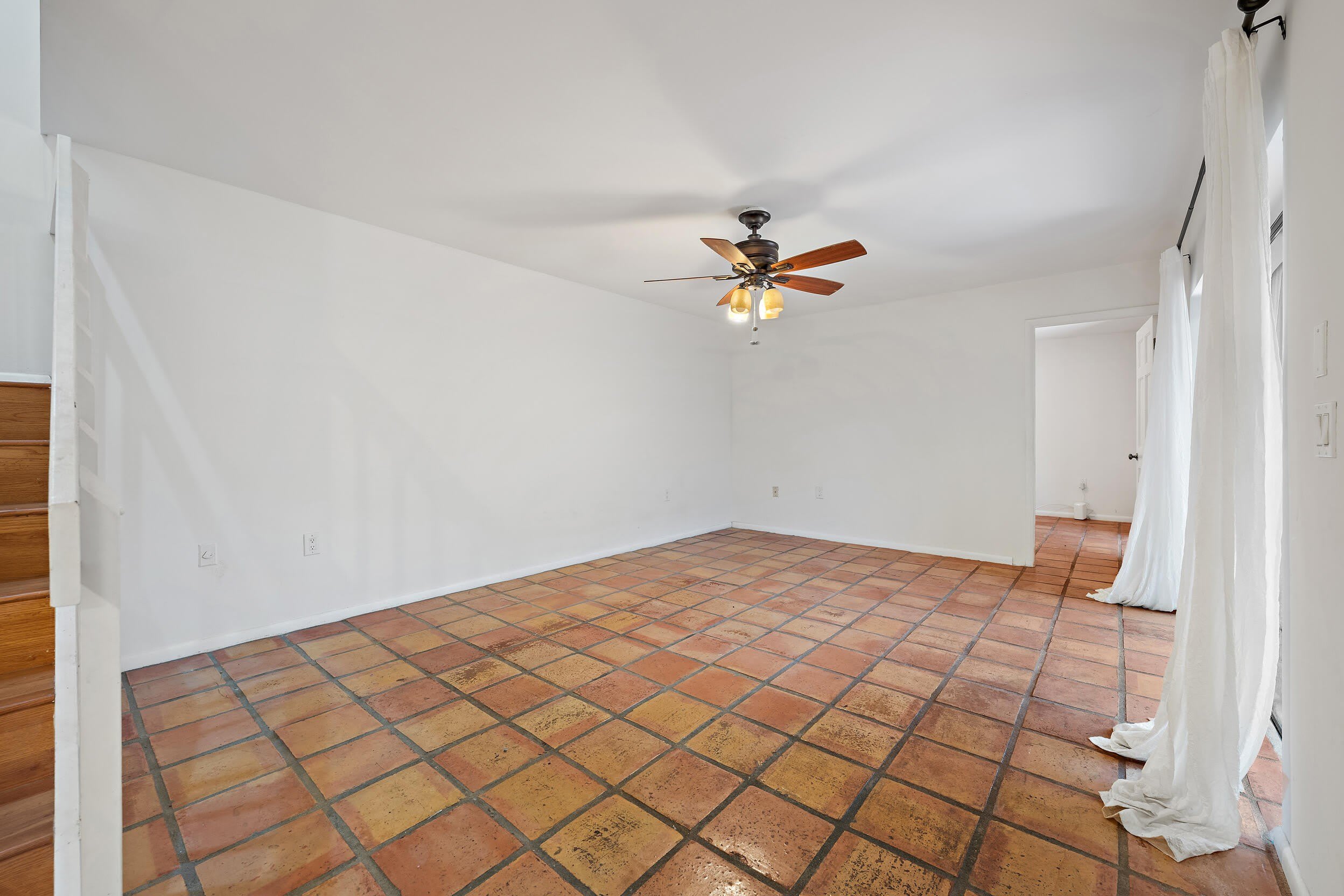 227 2nd Terrace – photo 4