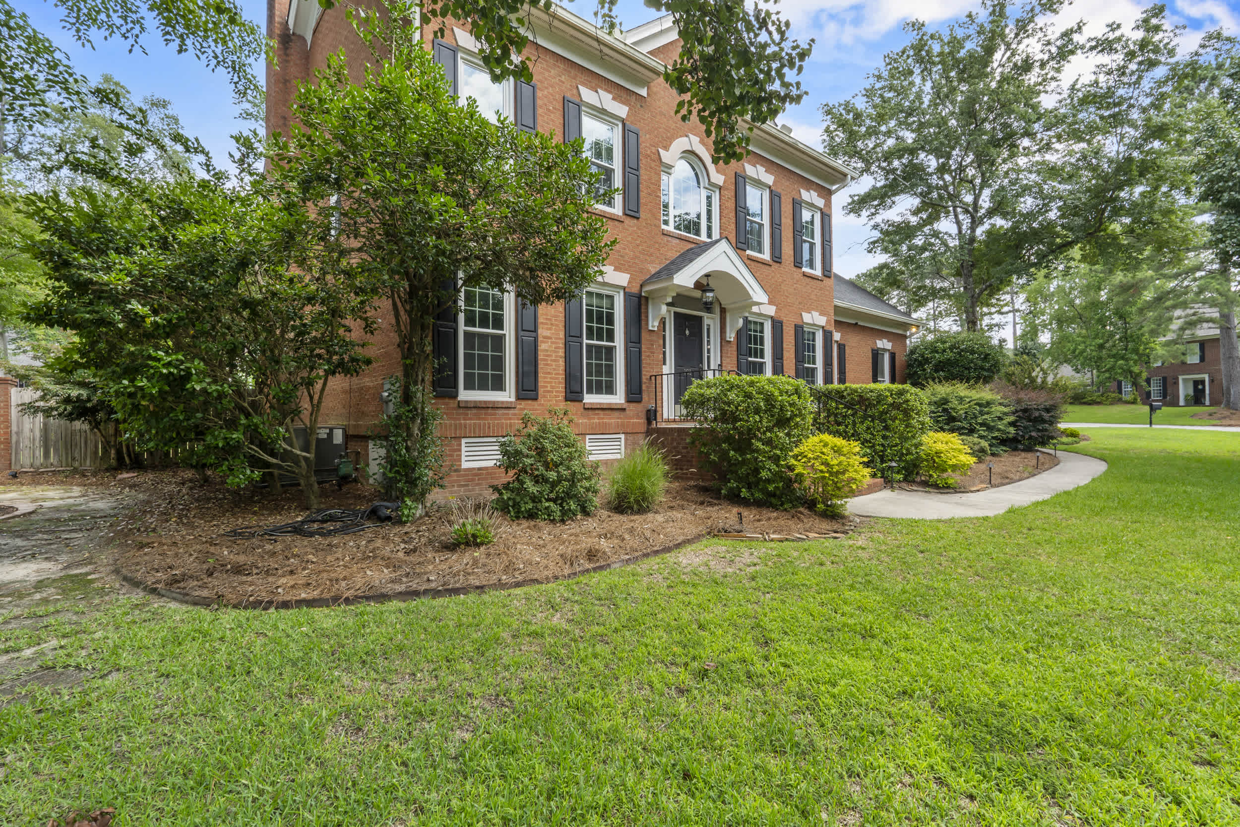 101 Hollingwood Drive – photo 2