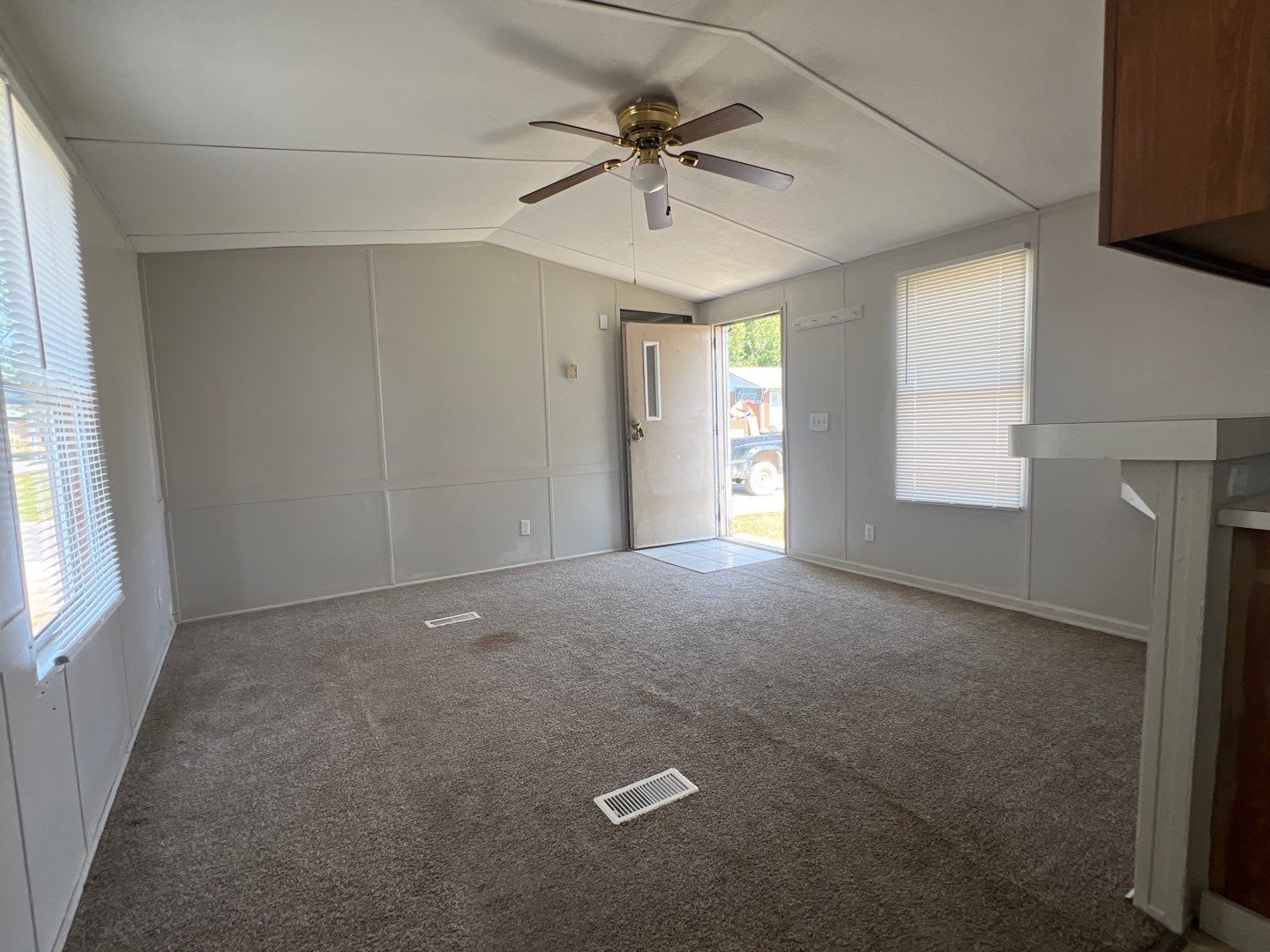 270 South Walnut Street – photo 4